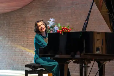 Muziek is een hart dat alles weet Muziek is een hart dat alles weet